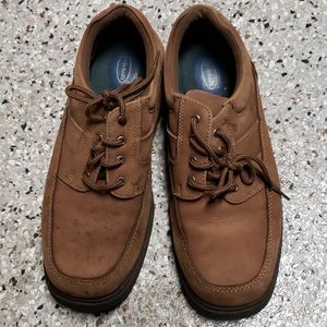 dr scholl's chukka boots